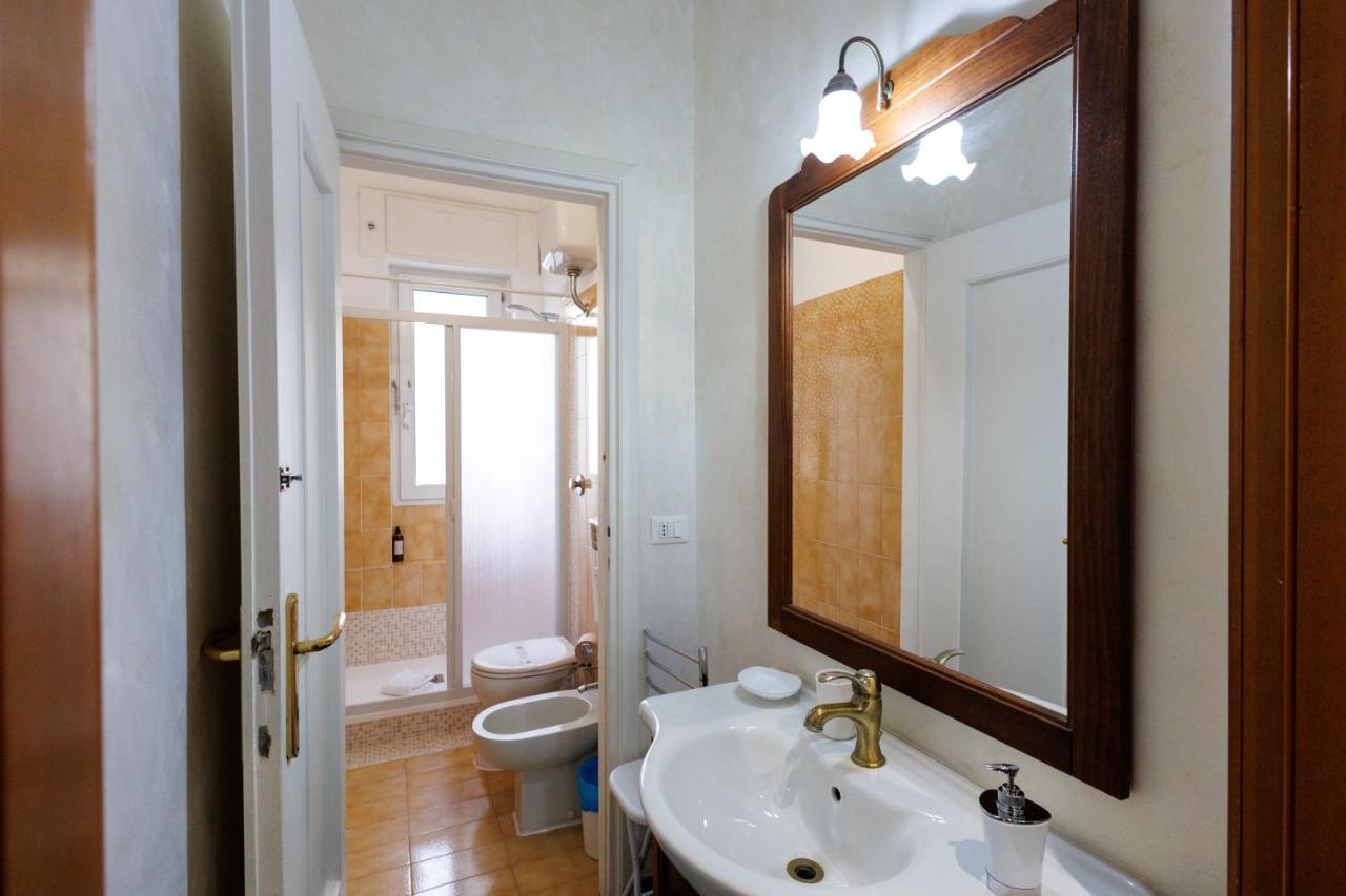 Casa Vittoria Di San Martino Affittacamere Gênes Extérieur photo